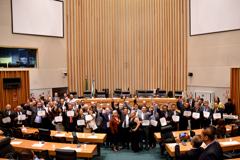 IDB 133 anos: evento de homenagem deixa plenário da CLDF lotado